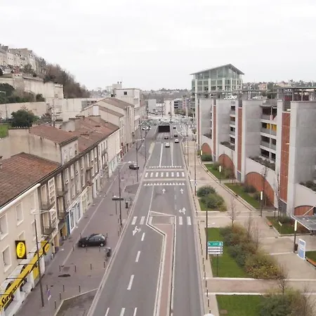 Le Memphis Szálloda