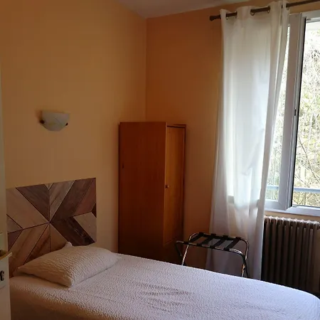 Hotell Le Memphis Poitiers
