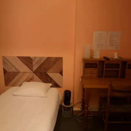 Le Memphis Hotell Poitiers